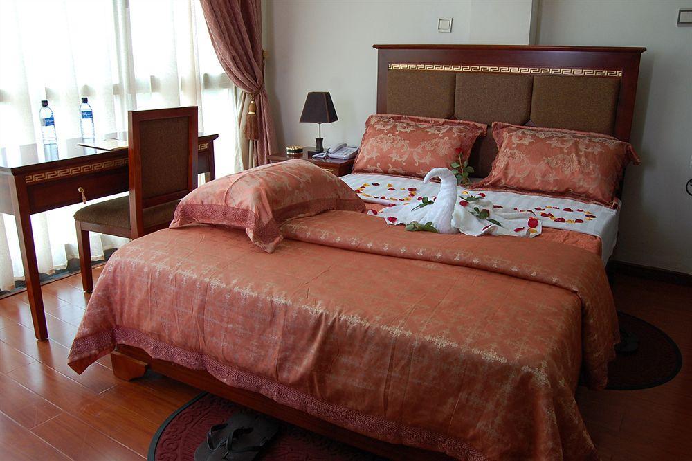 Addis Amba Hotel 바히르 다르 외부 사진