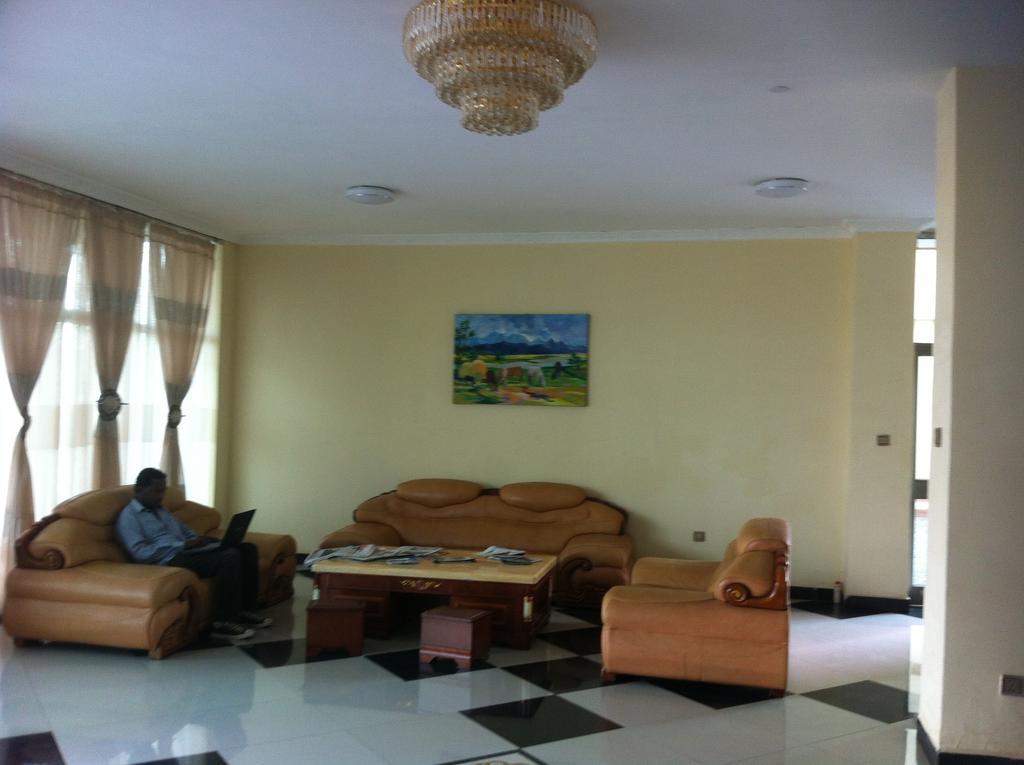 Addis Amba Hotel 바히르 다르 외부 사진