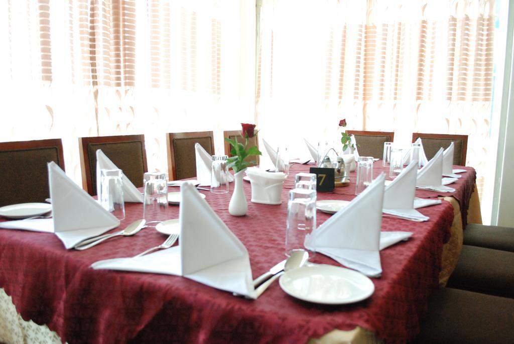 Addis Amba Hotel 바히르 다르 외부 사진