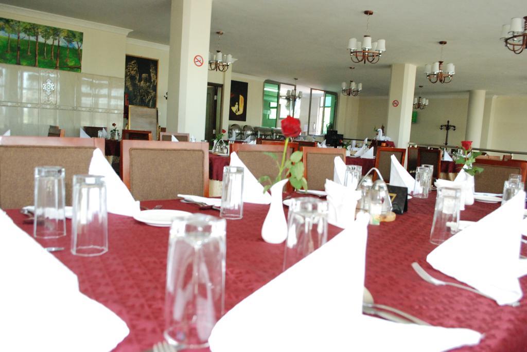 Addis Amba Hotel 바히르 다르 외부 사진