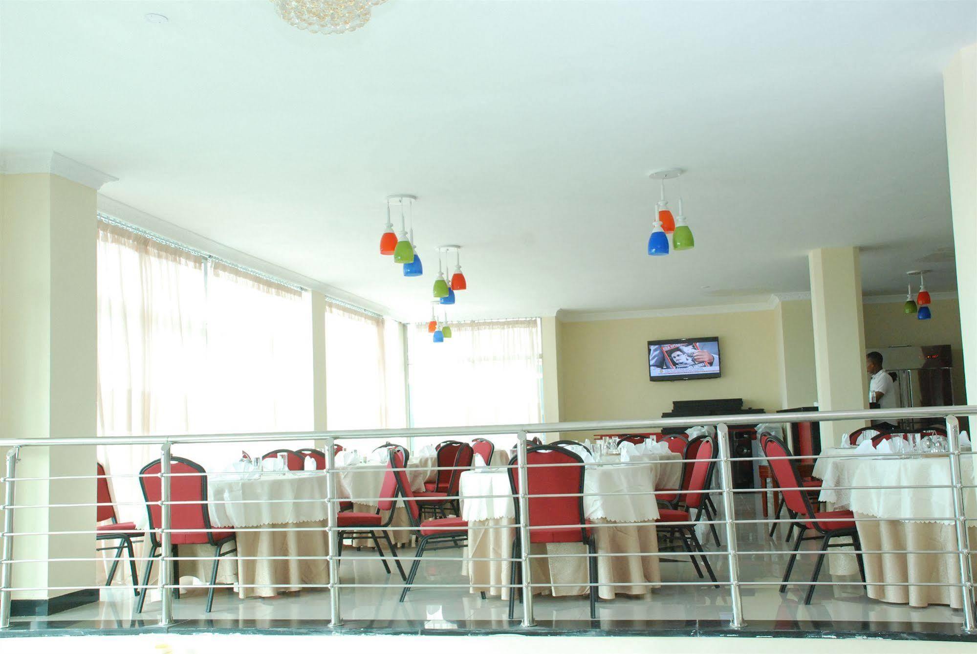 Addis Amba Hotel 바히르 다르 외부 사진