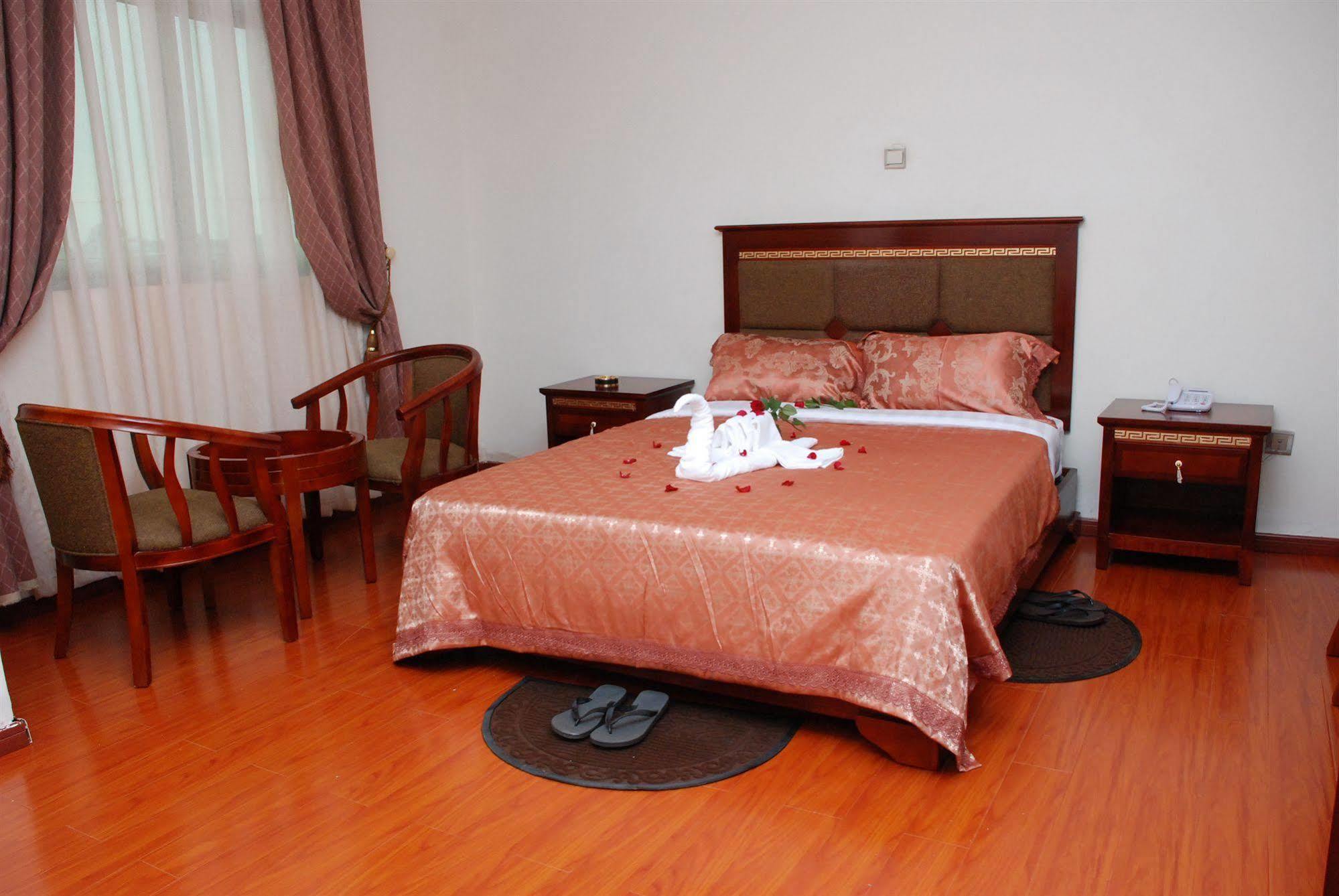 Addis Amba Hotel 바히르 다르 외부 사진