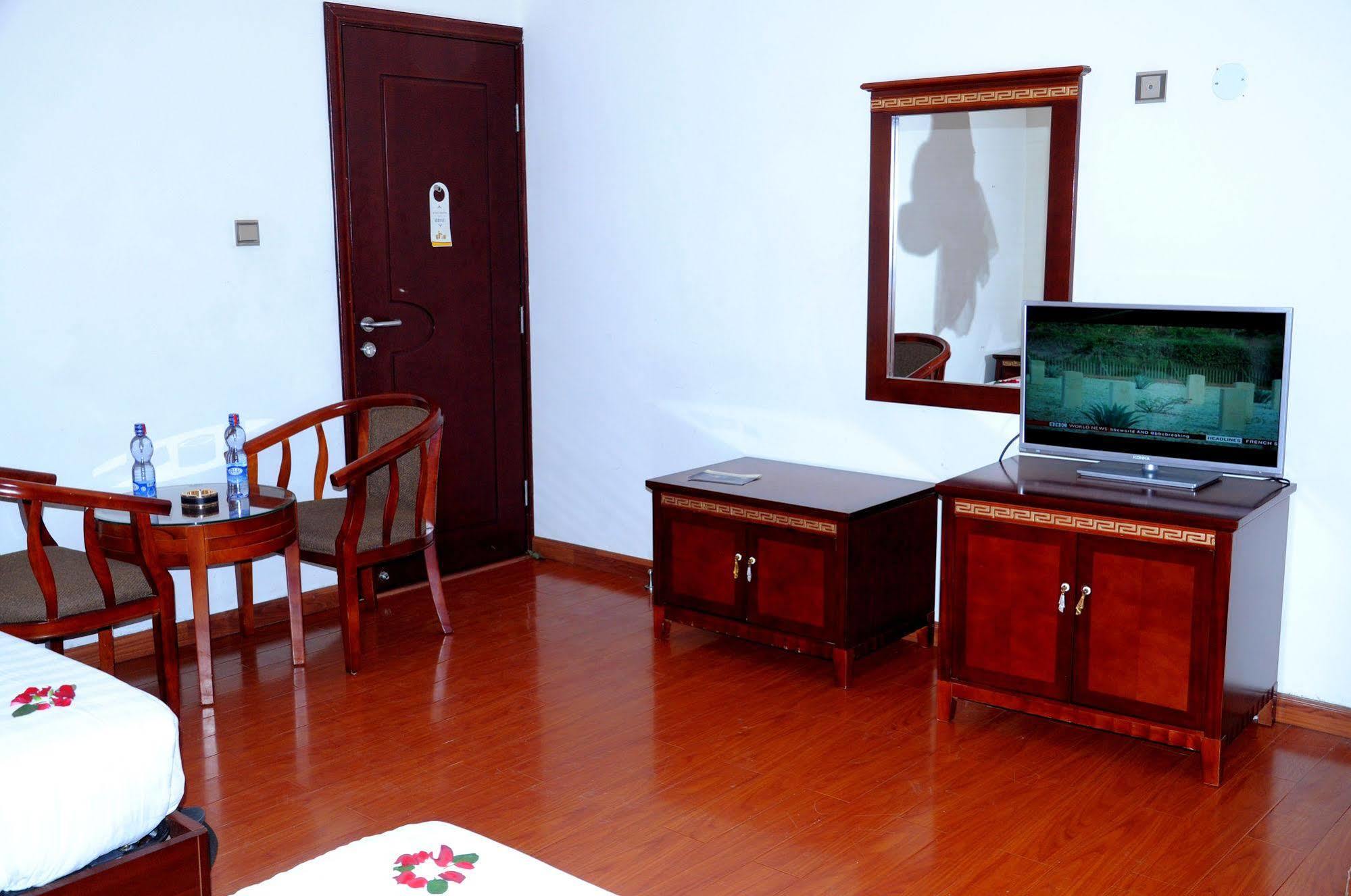 Addis Amba Hotel 바히르 다르 외부 사진