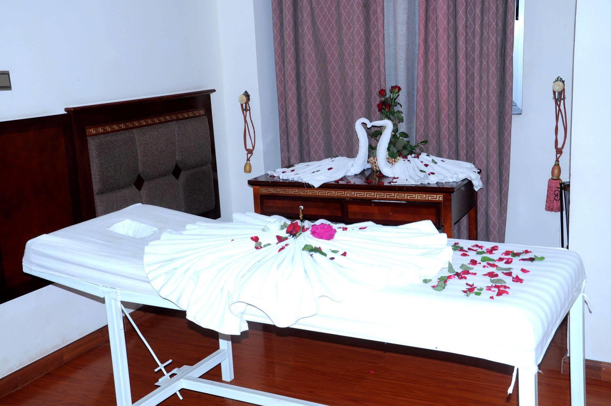 Addis Amba Hotel 바히르 다르 외부 사진