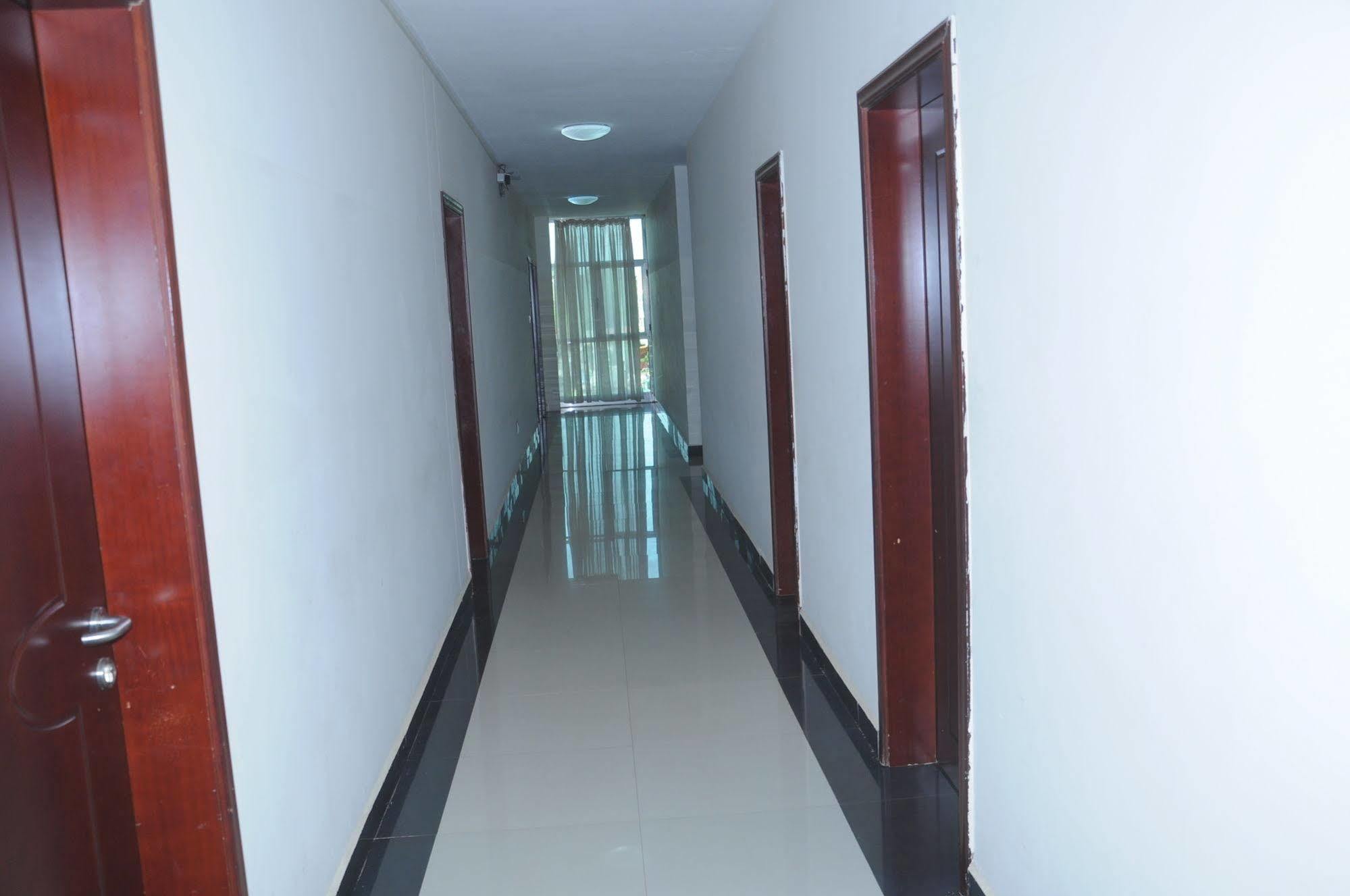 Addis Amba Hotel 바히르 다르 외부 사진